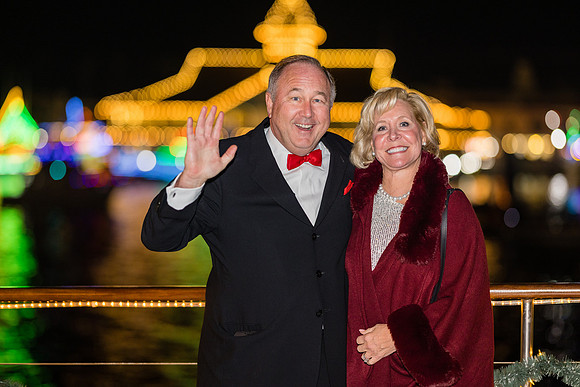 Holiday Lights Parade Newport Beach -125