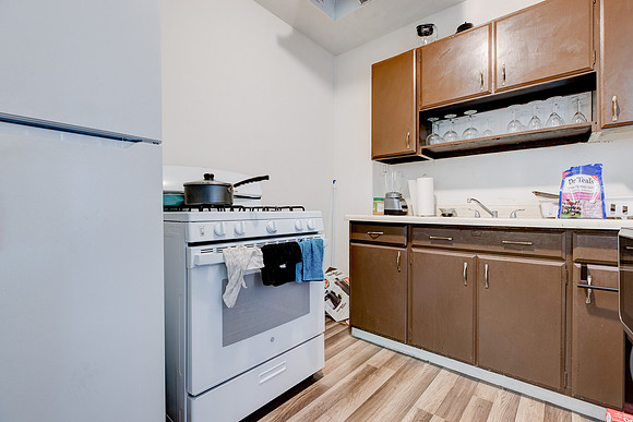 1343 W 96th St-029
