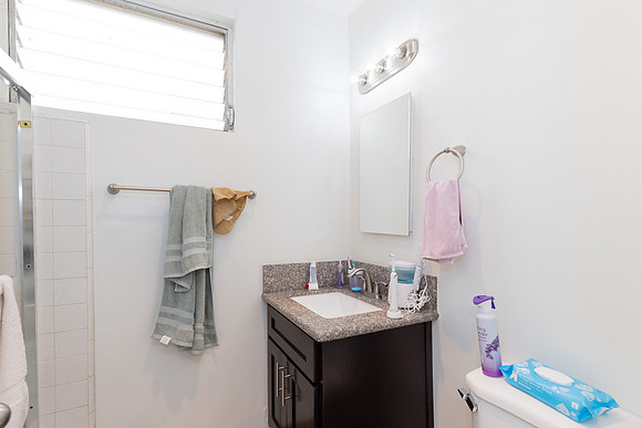 3520 Elm Ave-010