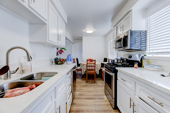 1720 Cerritos Ave-024