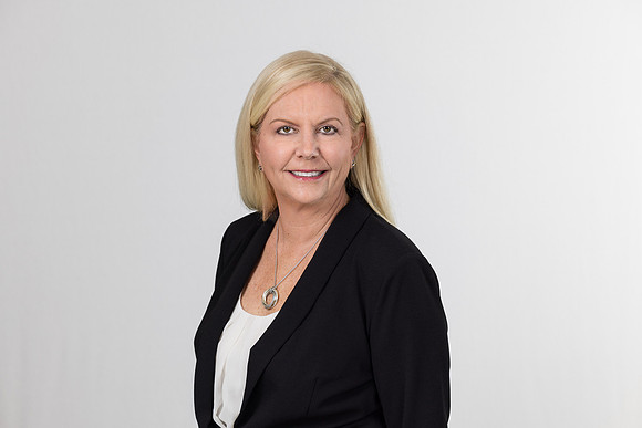 Executive Headshot Photographer Long Beach-004