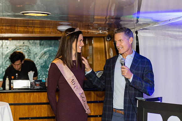 Icon Yacht City Cruises By Hornblower Newport Beach-124
