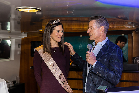 Icon Yacht City Cruises By Hornblower Newport Beach-120