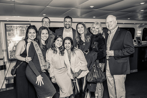Icon Yacht City Cruises By Hornblower Newport Beach-089