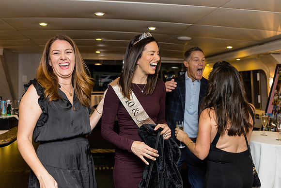 Icon Yacht City Cruises By Hornblower Newport Beach-047
