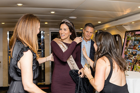 Icon Yacht City Cruises By Hornblower Newport Beach-046