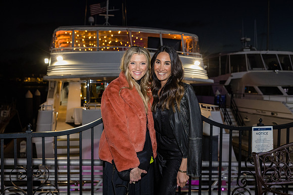 Icon Yacht City Cruises By Hornblower Newport Beach-017