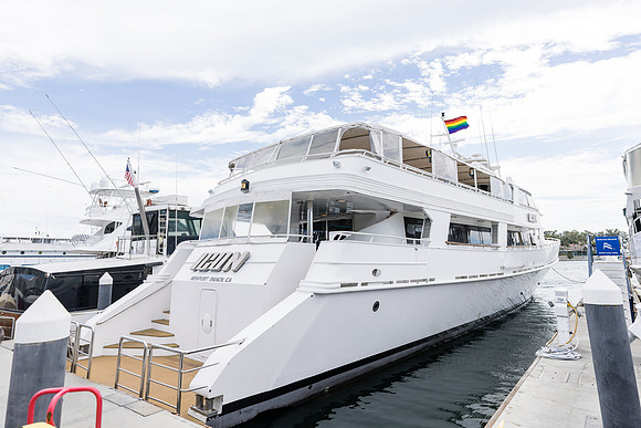 Icon Yacht Wedding - City Experiences Wedding-1