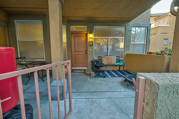 19431 Rue de Valore Exterior-006