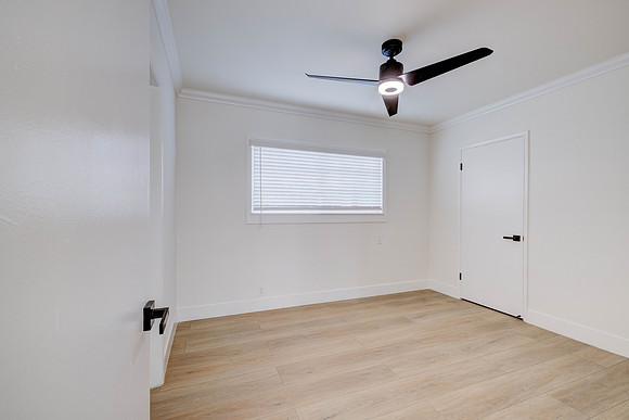 1000 Ximeno Ave Interior - David England Photography-022
