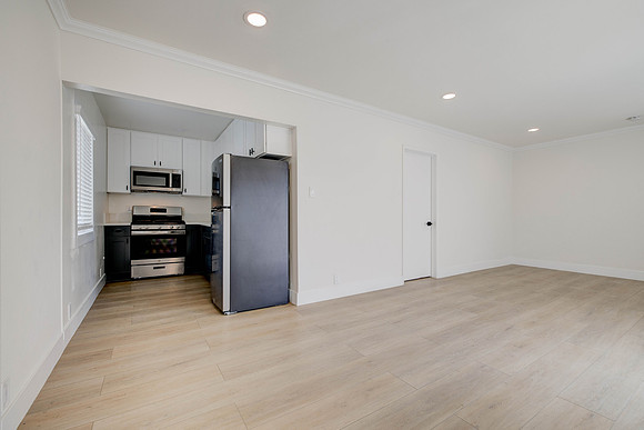 1000 Ximeno Ave Interior - David England Photography-010