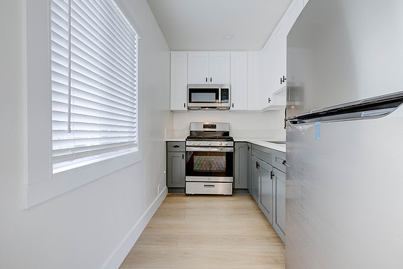 1000 Ximeno Ave Interior - David England Photography-011