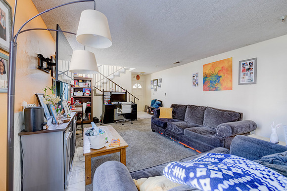 3702  W 126th St-035