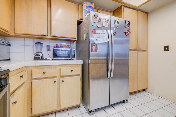 3702  W 126th St-032