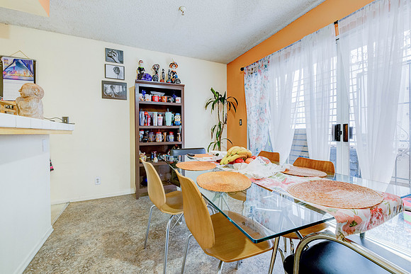 3702  W 126th St-024