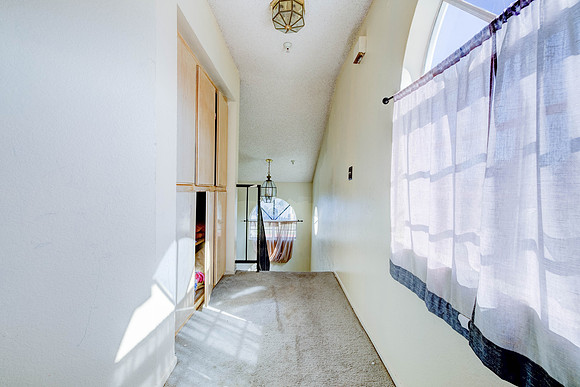 3702  W 126th St-012