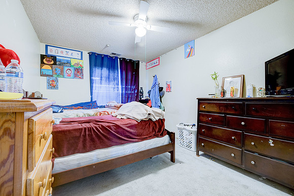 3702  W 126th St-010
