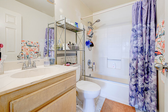 3702  W 126th St-001