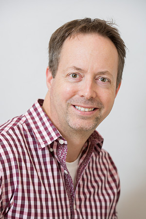 Headshot Photographer Newport Beach-11