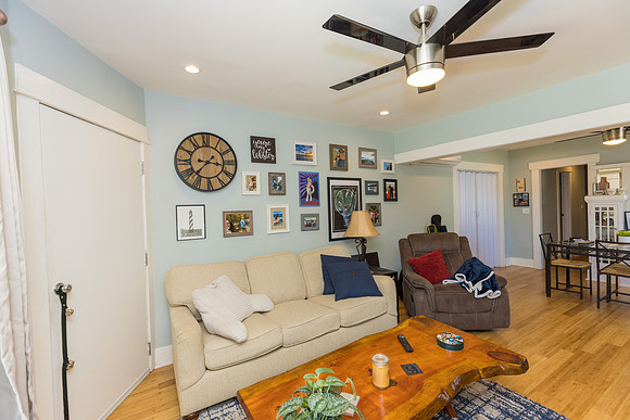 1275 E Broadway -013