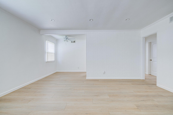 8330 KittyHawk Exterior-014