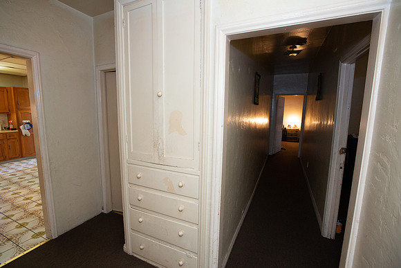 532 S Flower St-122