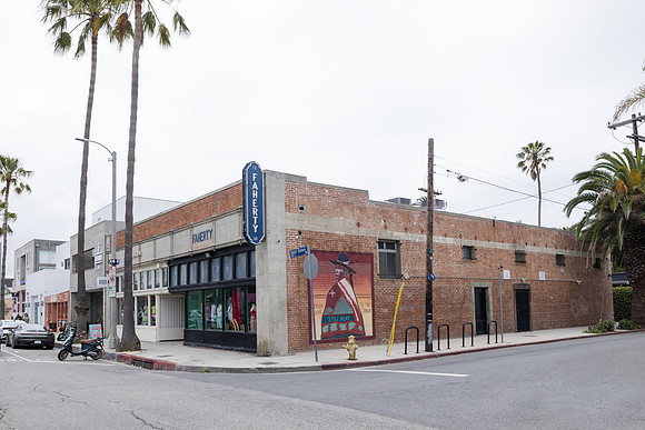 Exterior-005