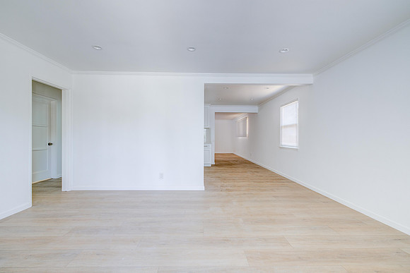 8330 KittyHawk Exterior-037