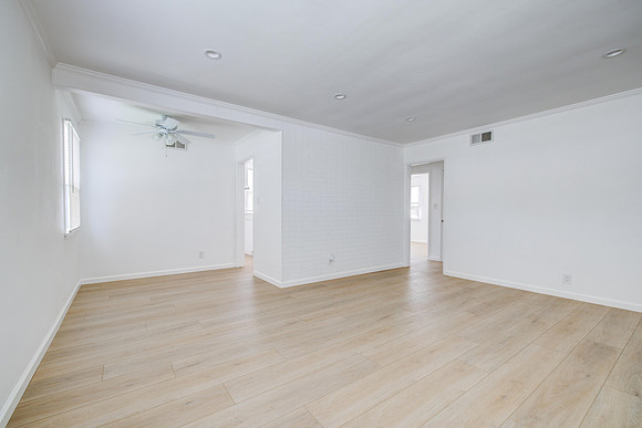 8330 KittyHawk Exterior-008