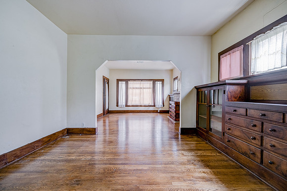 2028 E 3rd St Interior-047