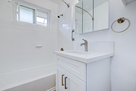2908 W 141st Pl - Real Estate Photographer Gardena-029