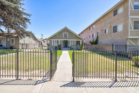 812 Myrtle Ave Exterior-003