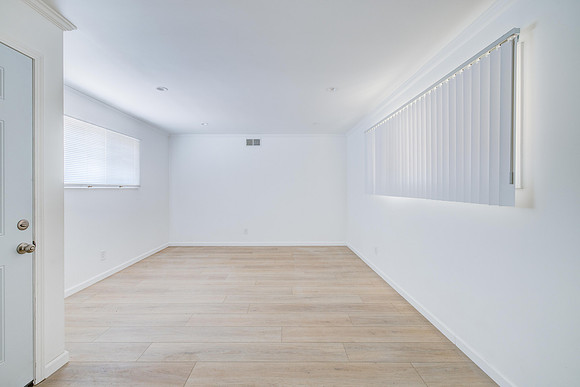 8330 KittyHawk Exterior-047