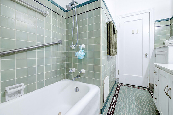 140 Linden Ave  -026