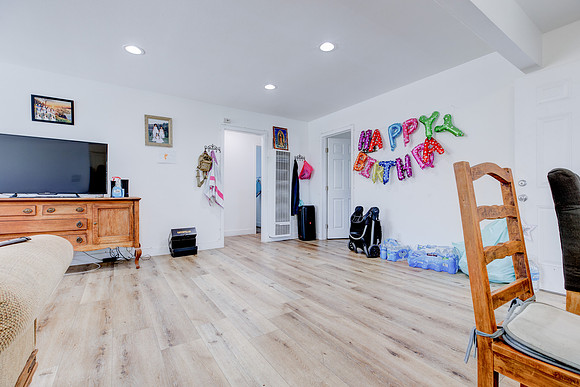 1720 Cerritos Ave-025