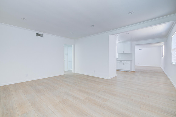 8330 KittyHawk Exterior-039