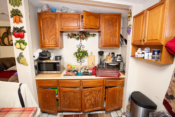 532 S Flower St-15