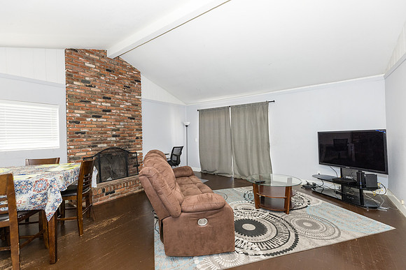 Real Estate Photographer Bellflower 10268 Muroc St-013