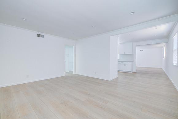 8330 KittyHawk Exterior-038