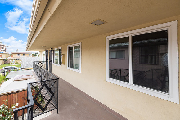 Exterior 2908 W 141st Pl - Real Estate Photographer Gardena-001