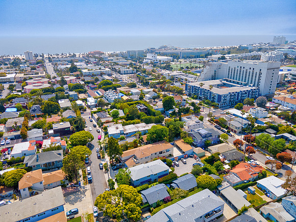 627 Grant St Drone-011