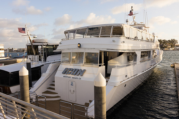 Icon Yacht - City Experiences By Hornblower-020