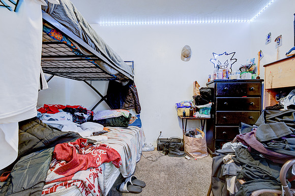 907 E 109 Pl Interior-032