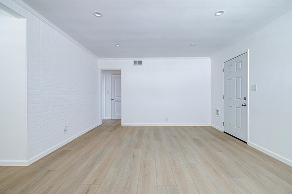 8330 KittyHawk Exterior-011