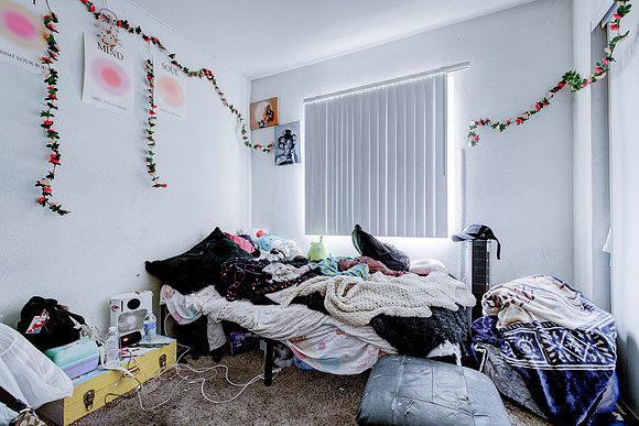 907 E 109 Pl Interior-037