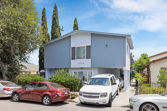 1720 Cerritos Ave - Front