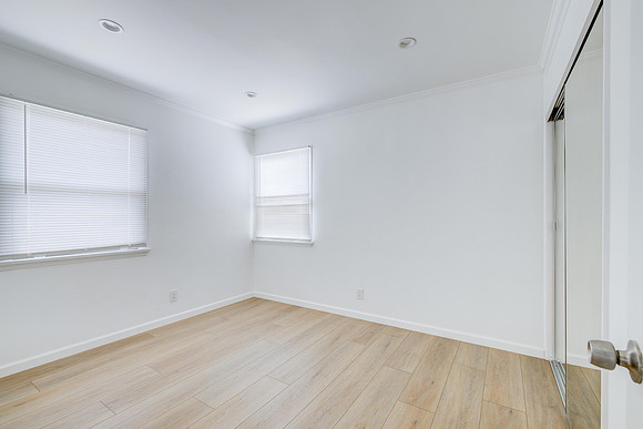 8330 KittyHawk Exterior-028