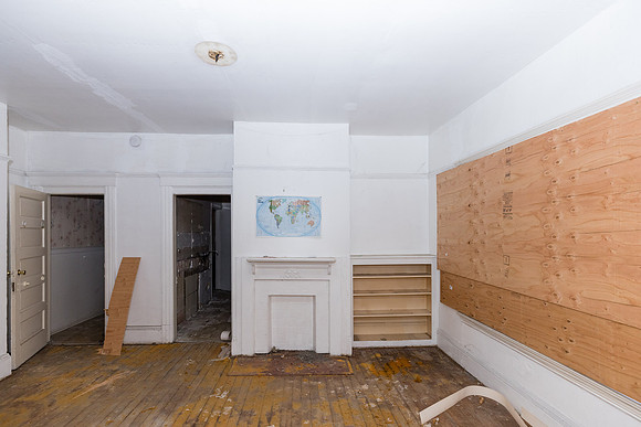 1444 W 22nd St-009