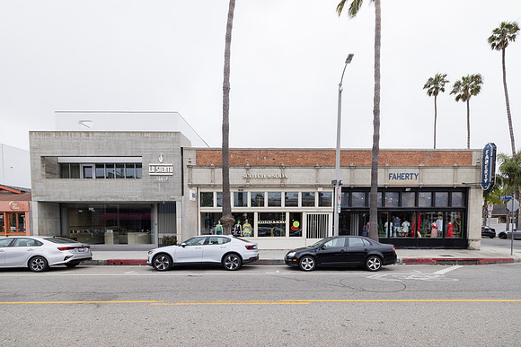 Exterior-001