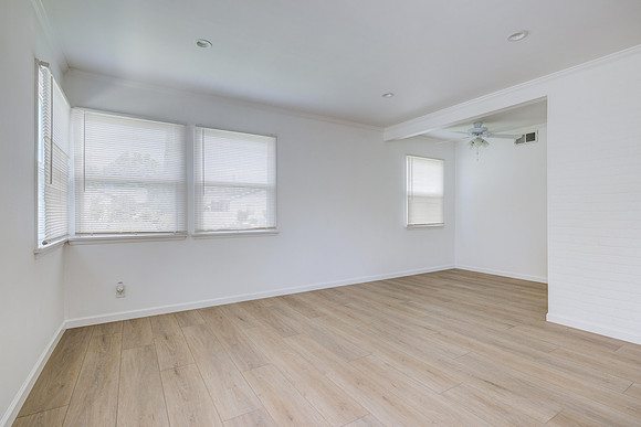 8330 KittyHawk Exterior-006